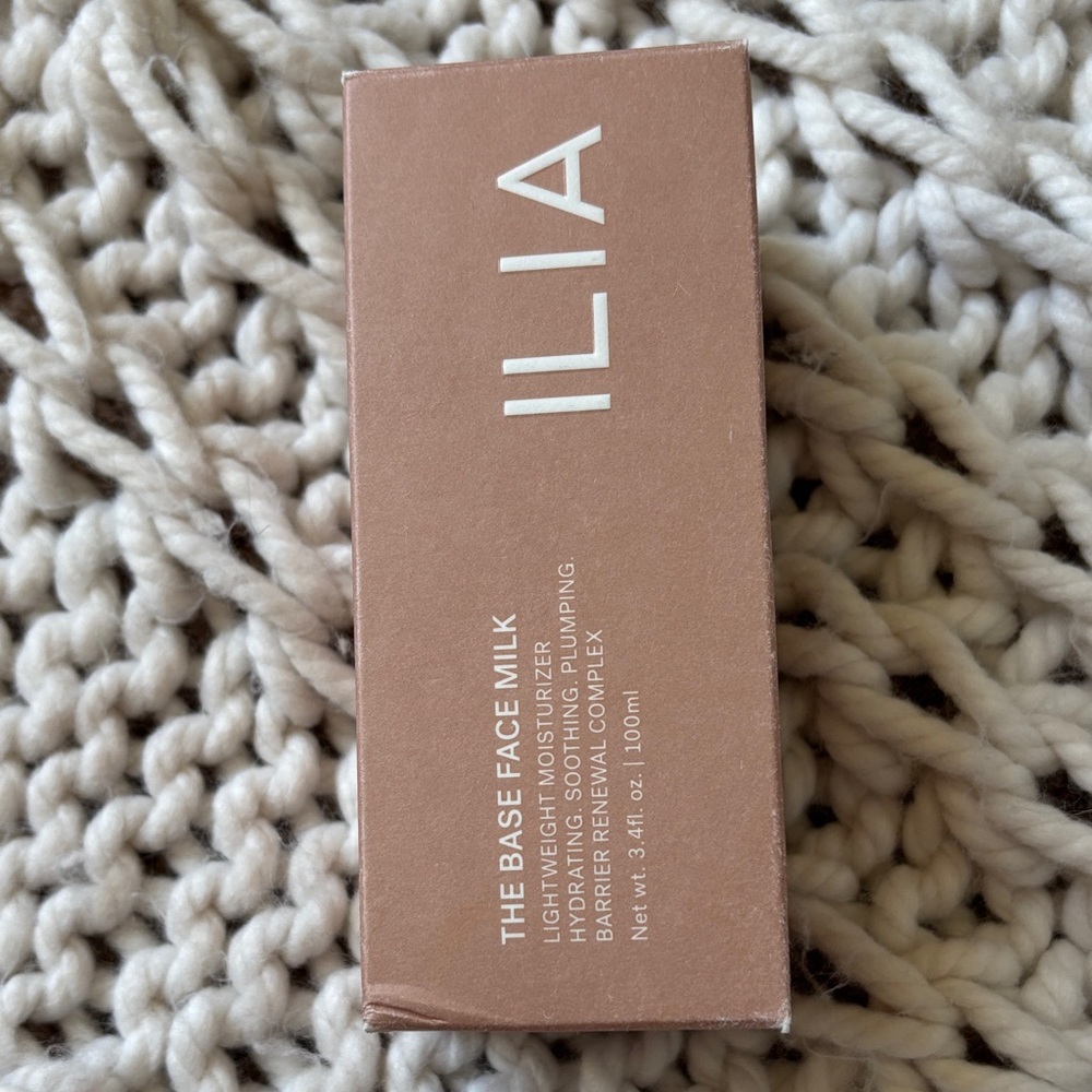 ILIA The Base Face Milk in Elegant Brown